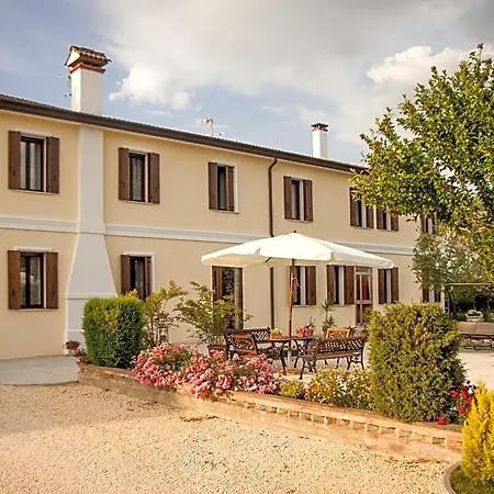 Agrib&b Corte Burchio Bed and breakfast 3*