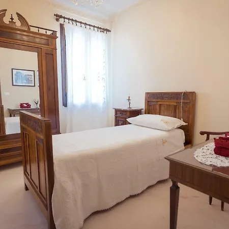 Agrib&b Corte Burchio 3* אדריה